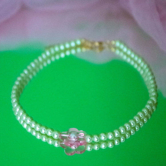 Single Flower Pearl Choker Necklace ( Green/Pink)