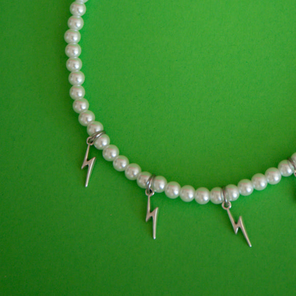 Silver Lightning Pearl Necklace