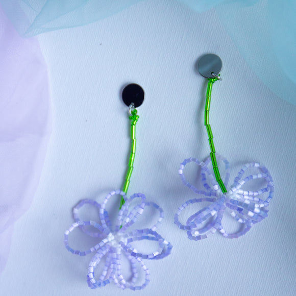 Beaded Flower Earrings (Light Purple)