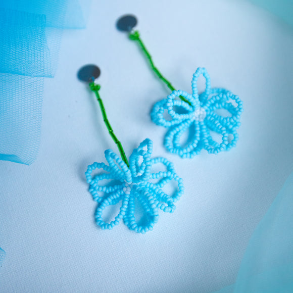 Beaded Flower Earrings ( Baby Blue)